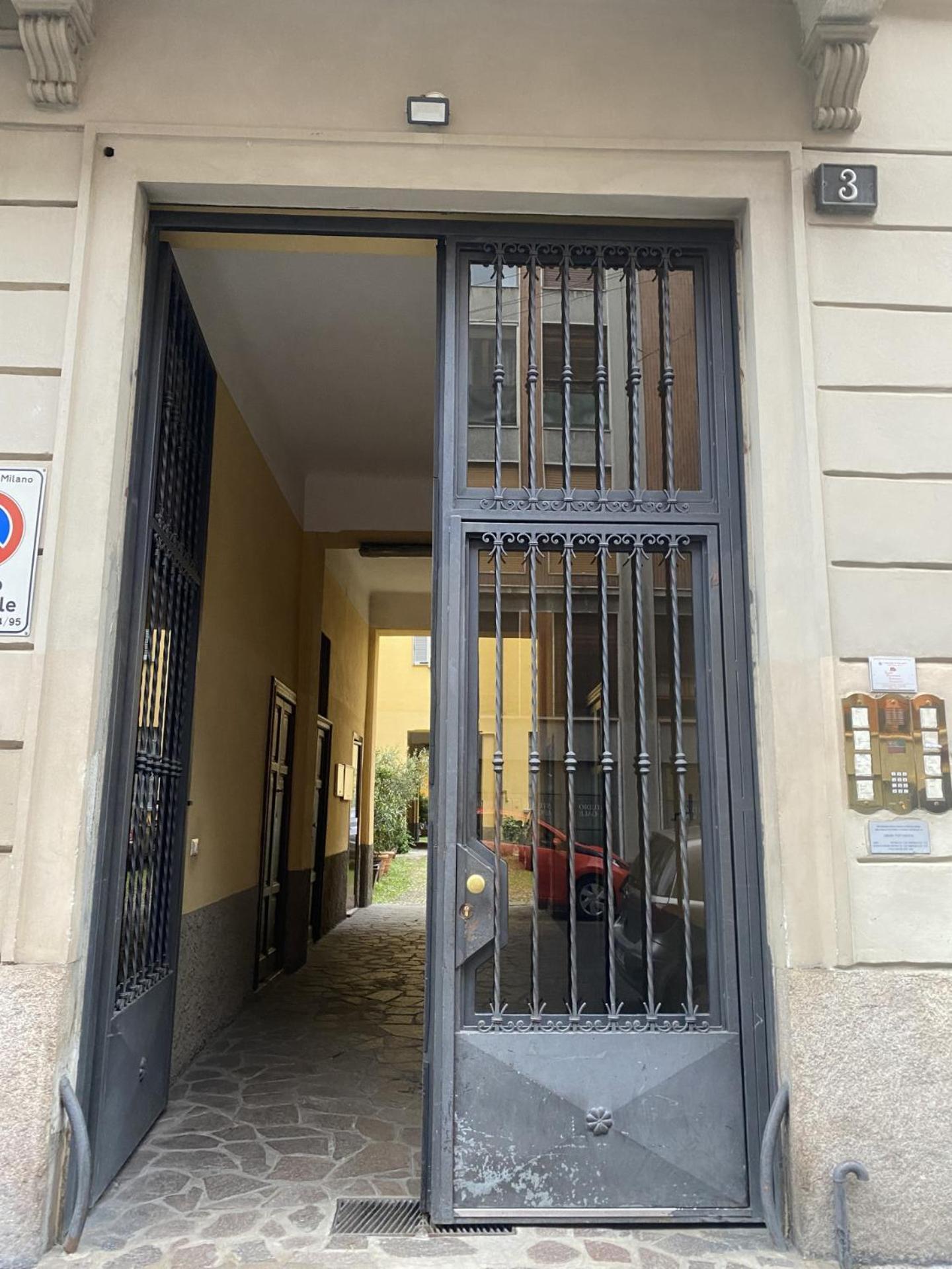 Xenia Apartments - Elegant Flat In The Center Of Milano Dış mekan fotoğraf